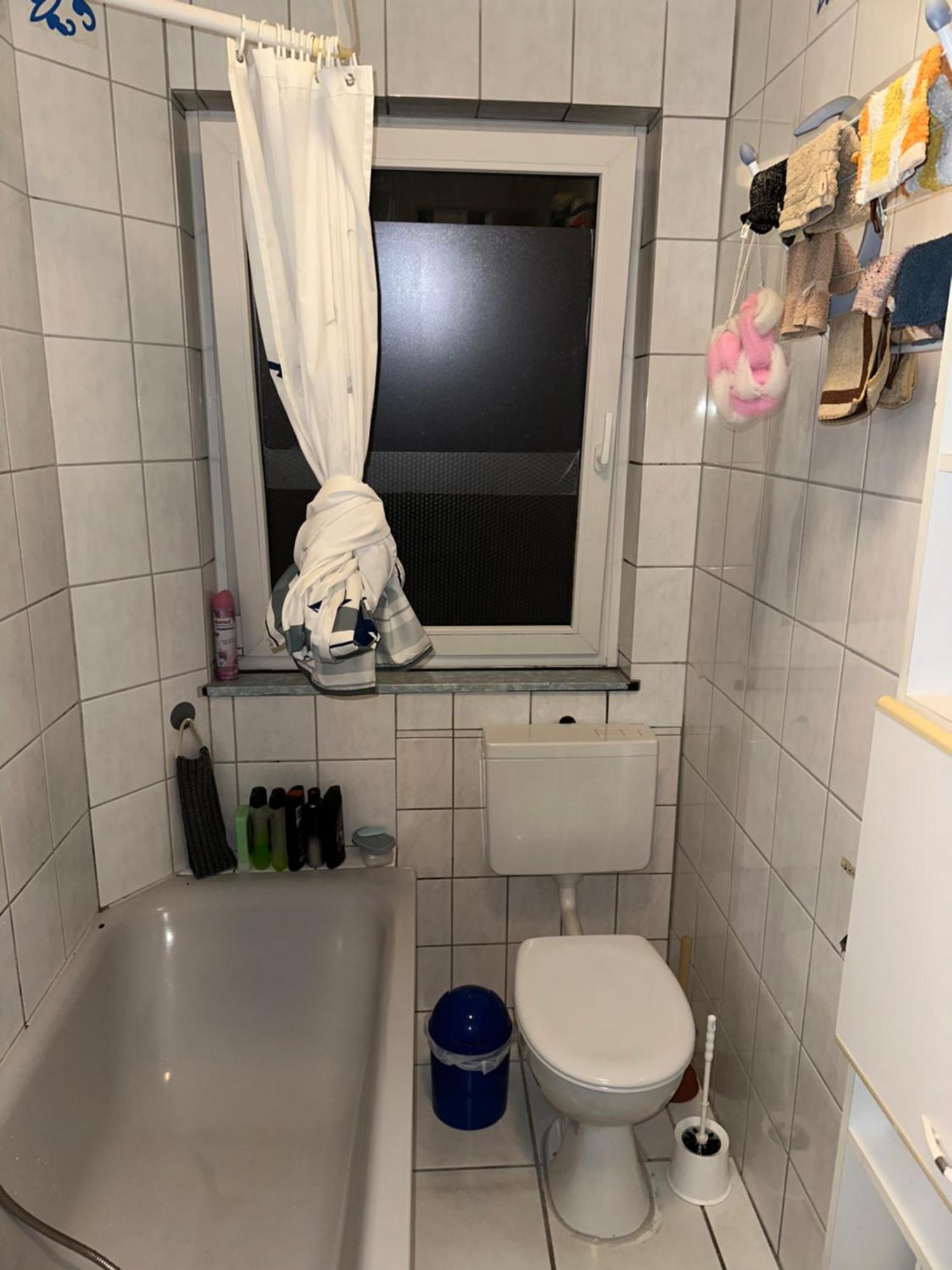 Schoenes Zimmer In Bahnhofsnaehe In Einer Wohnung Mit Grosser Terrasse Gießen Екстериор снимка