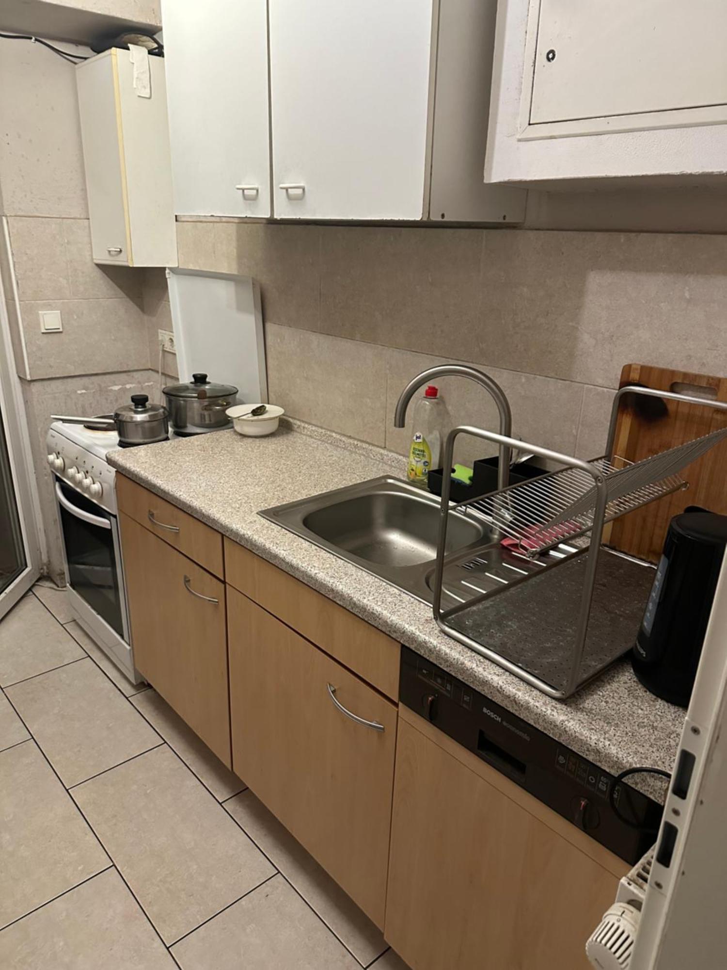 Schoenes Zimmer In Bahnhofsnaehe In Einer Wohnung Mit Grosser Terrasse Gießen Екстериор снимка